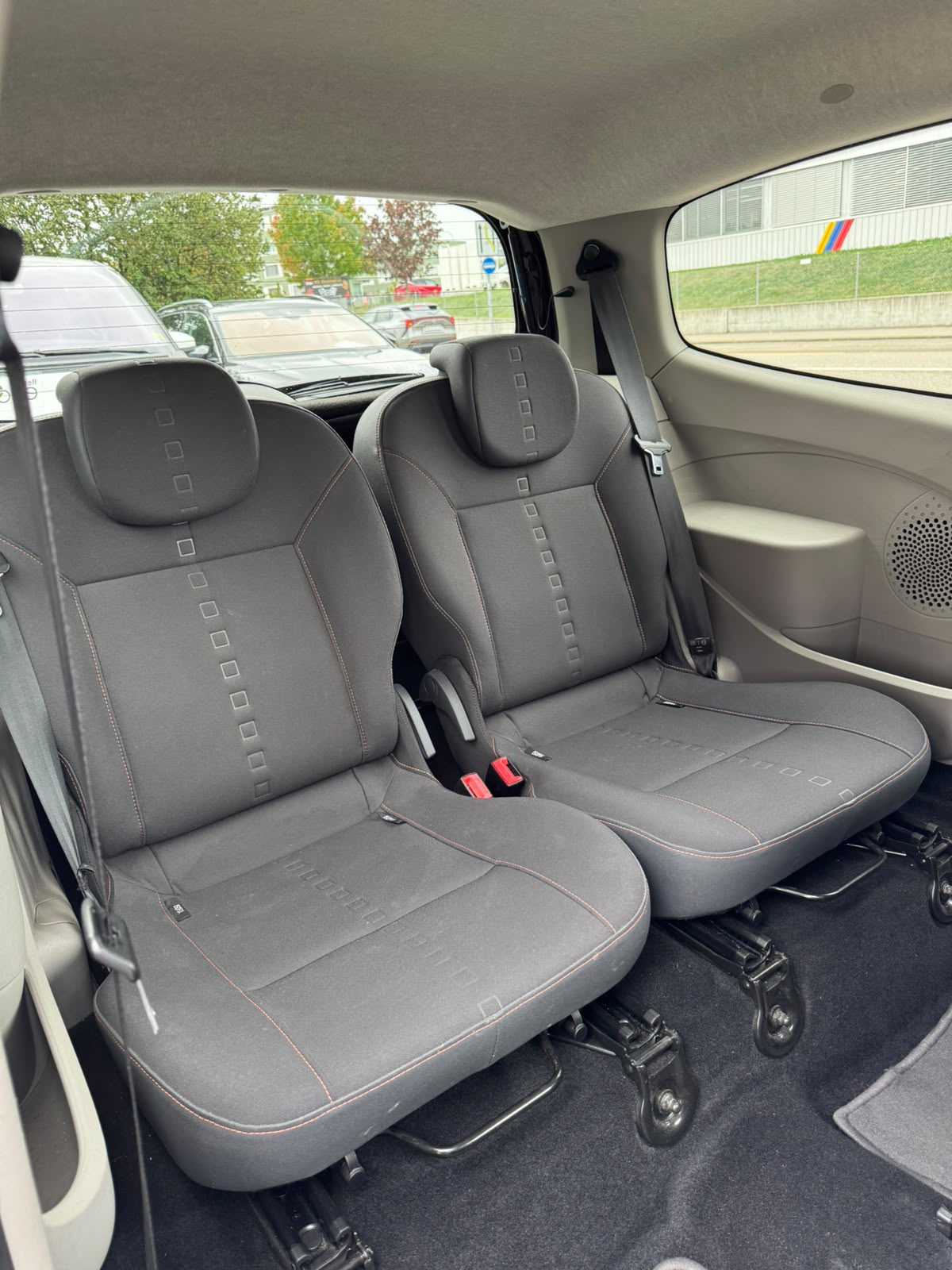 RENAULT Twingo 1.2 16V T GT-image-15