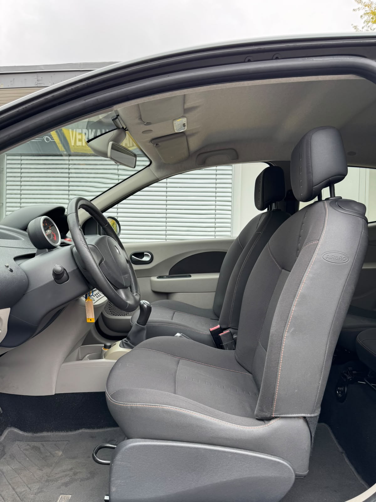 RENAULT Twingo 1.2 16V T GT-image-9