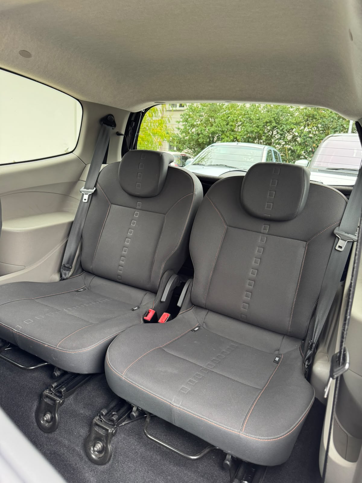 RENAULT Twingo 1.2 16V T GT-image-11