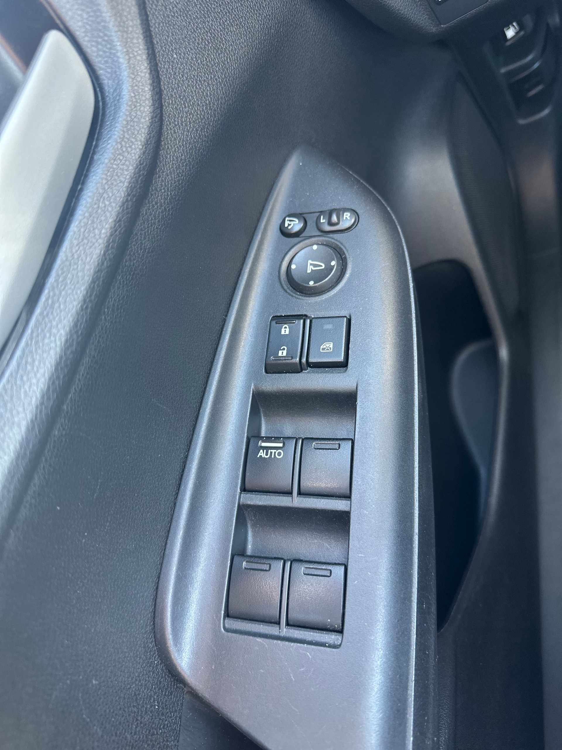 HONDA Jazz 1.3i-VTEC Comfort CVT-image-12