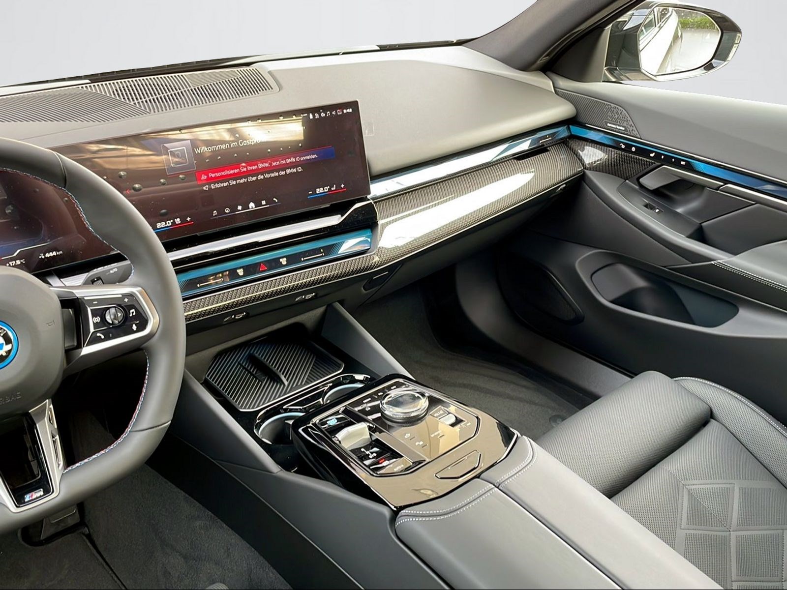 BMW i5 M60 xDrive M Sport Pro-image-8