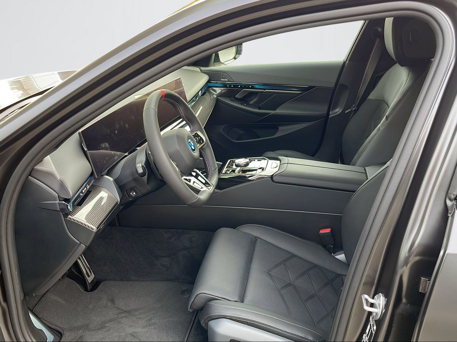 BMW i5 M60 xDrive M Sport Pro-image-6