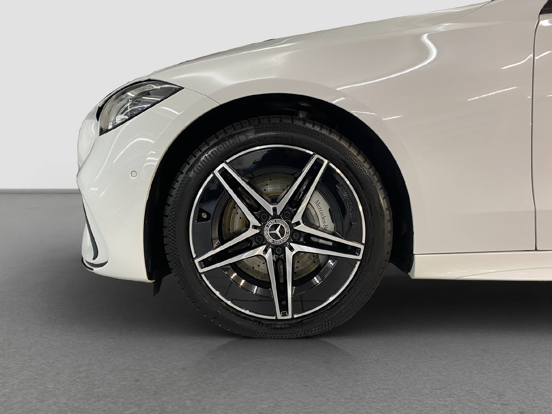 MERCEDES-BENZ C 400 e AMG Line 4MATIC-image-5