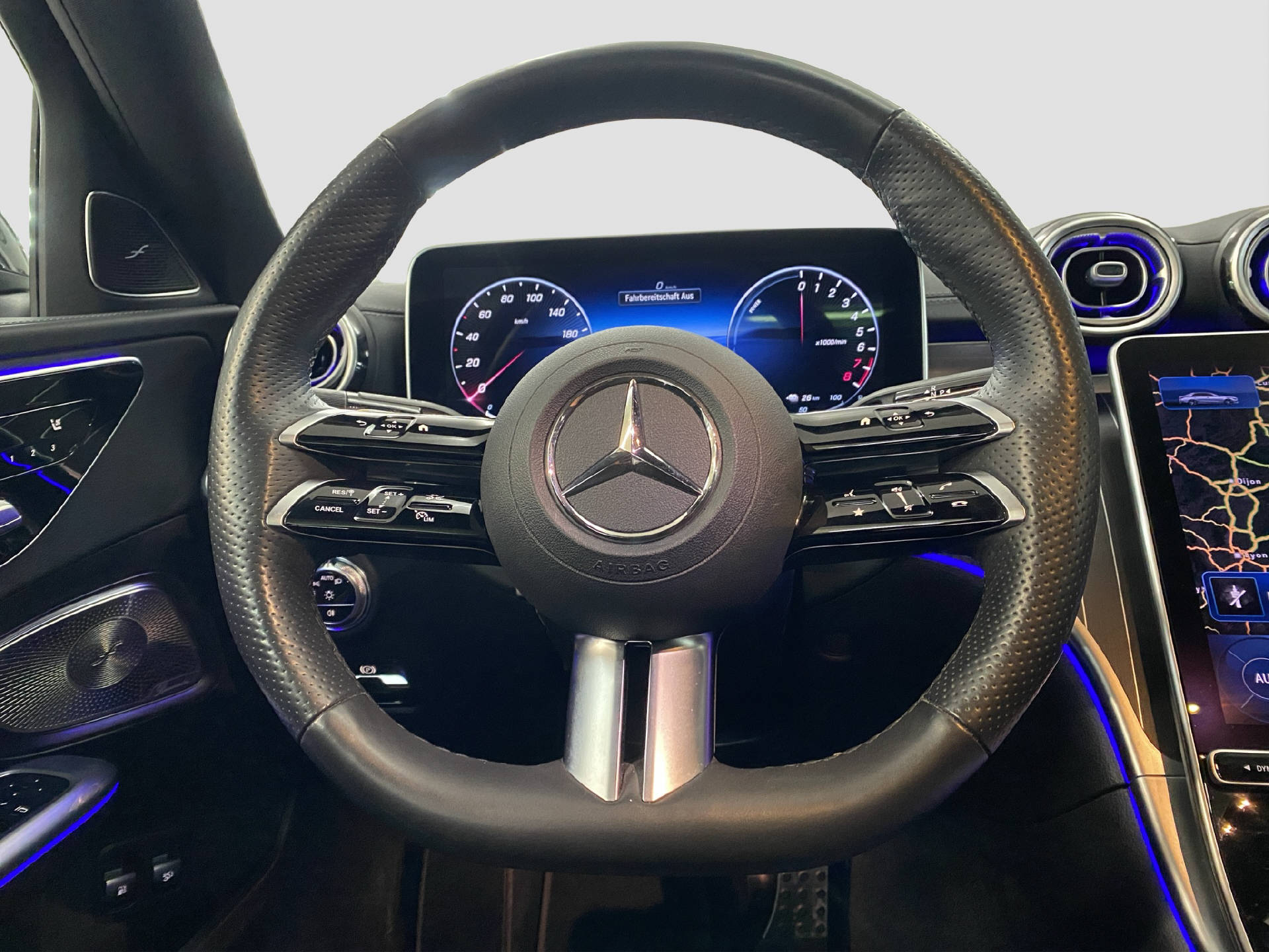 MERCEDES-BENZ C 400 e AMG Line 4MATIC-image-8