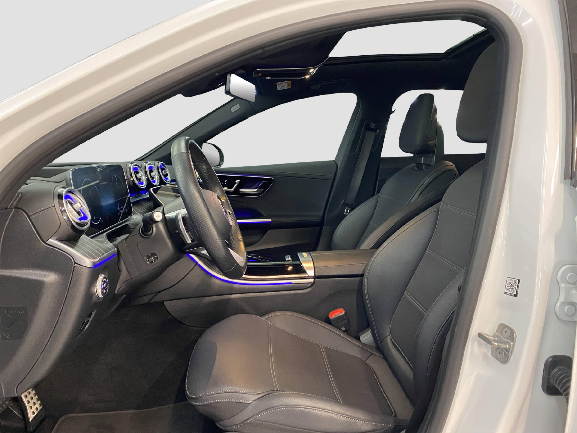 MERCEDES-BENZ C 400 e AMG Line 4MATIC-image-6