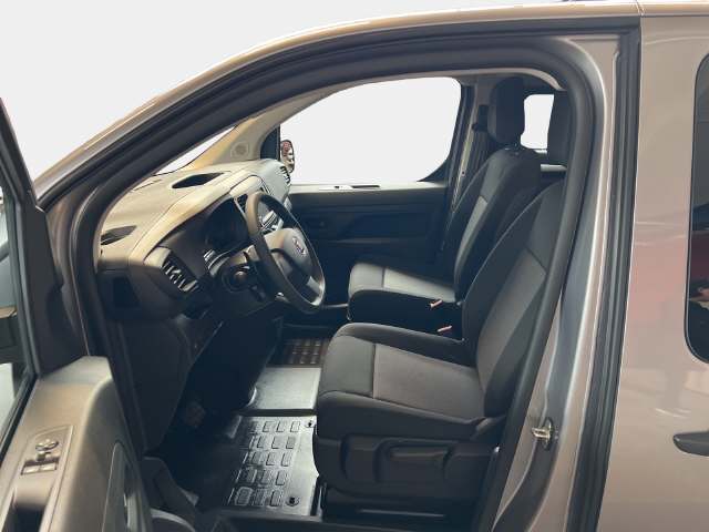 FIAT Ulyssee Kombi 2.0D/180 L3 Swiss Plus 8-image-7