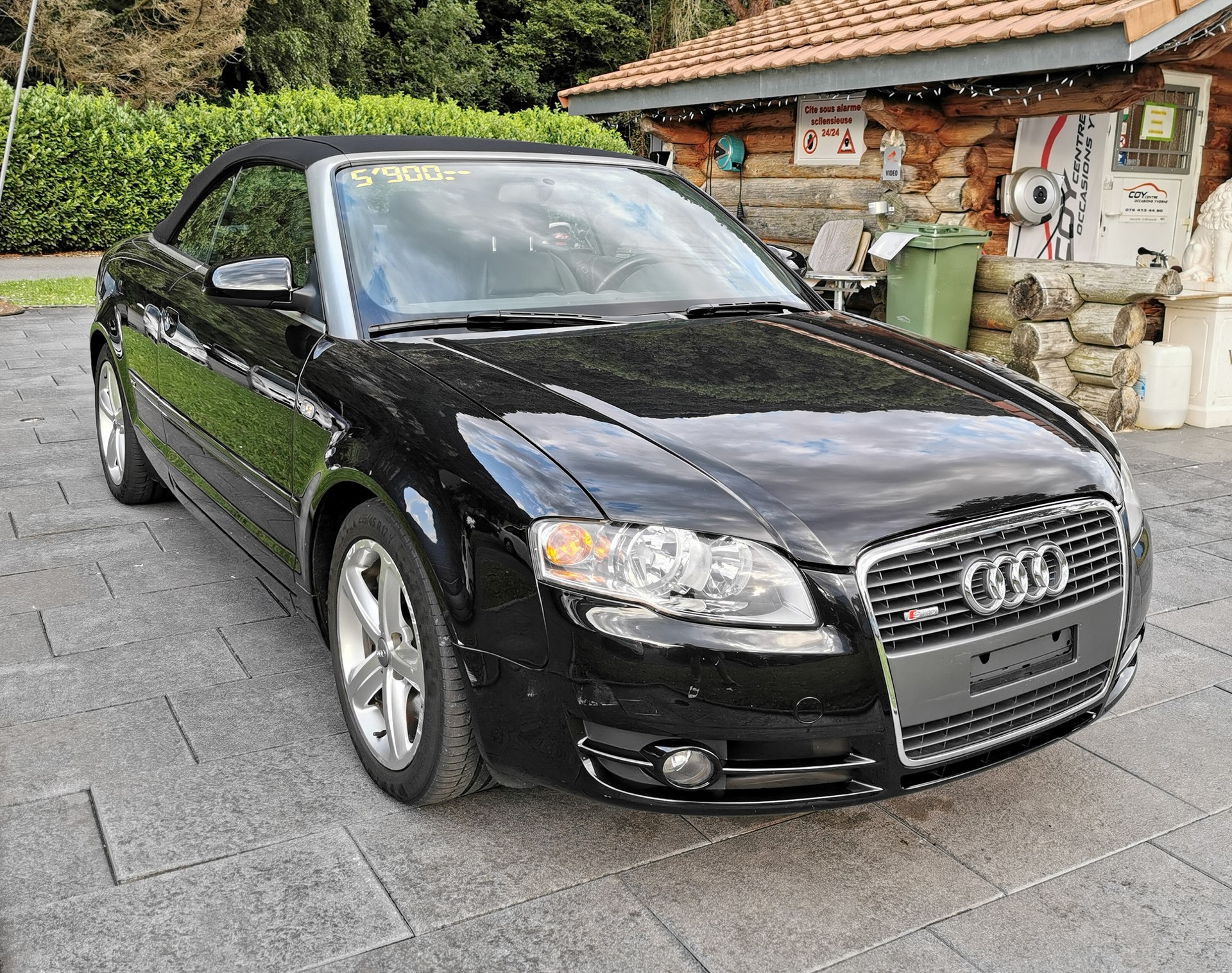 AUDI A4 Cabriolet 2.0T FSI-image-3