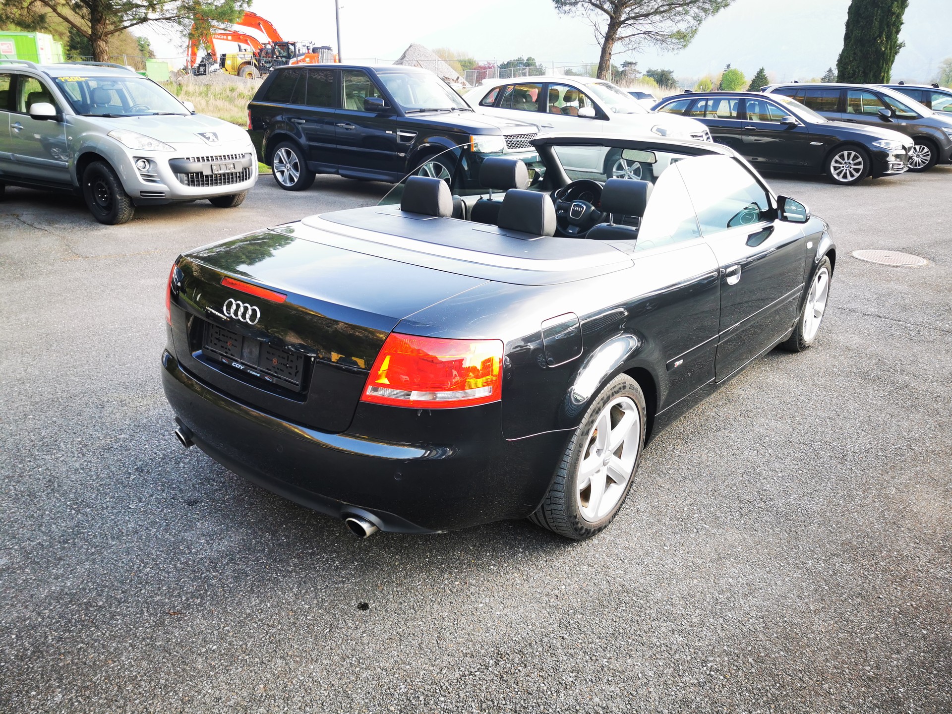 AUDI A4 Cabriolet 2.0T FSI-image-8