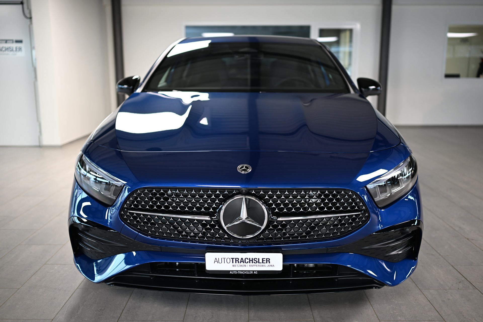 MERCEDES-BENZ A 180 7G-DCT-image-3