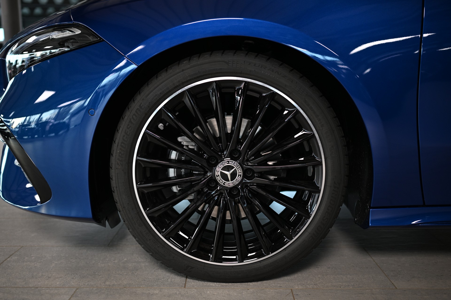 MERCEDES-BENZ A 180 7G-DCT-image-5