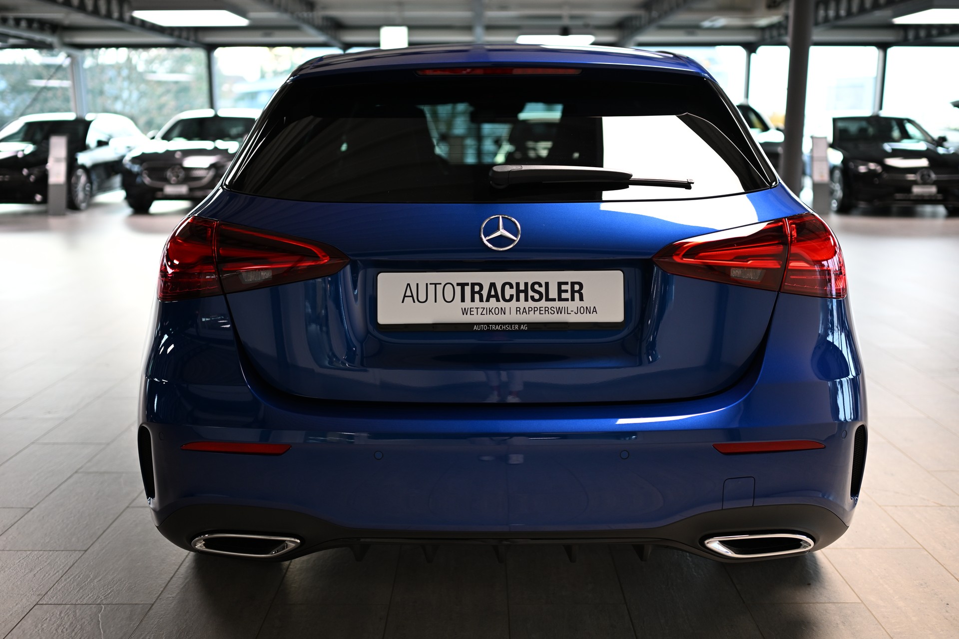 MERCEDES-BENZ A 180 7G-DCT-image-4
