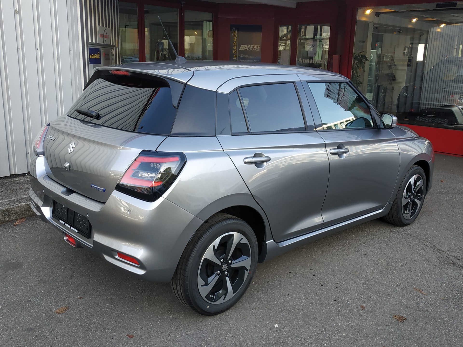 SUZUKI Swift 1.2 Compact Top Hybrid 4x4-image-5