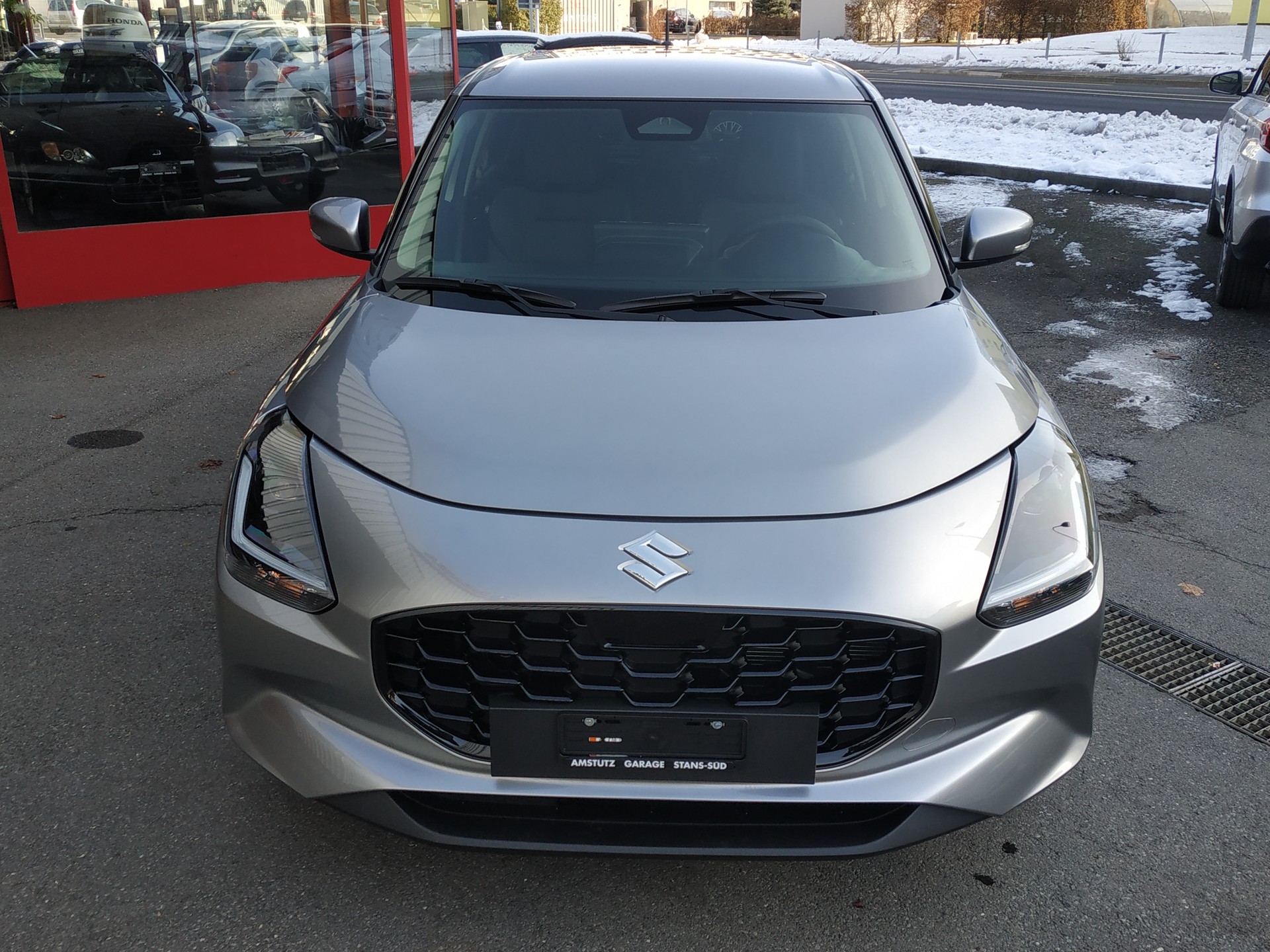 SUZUKI Swift 1.2 Compact Top Hybrid 4x4-image-2