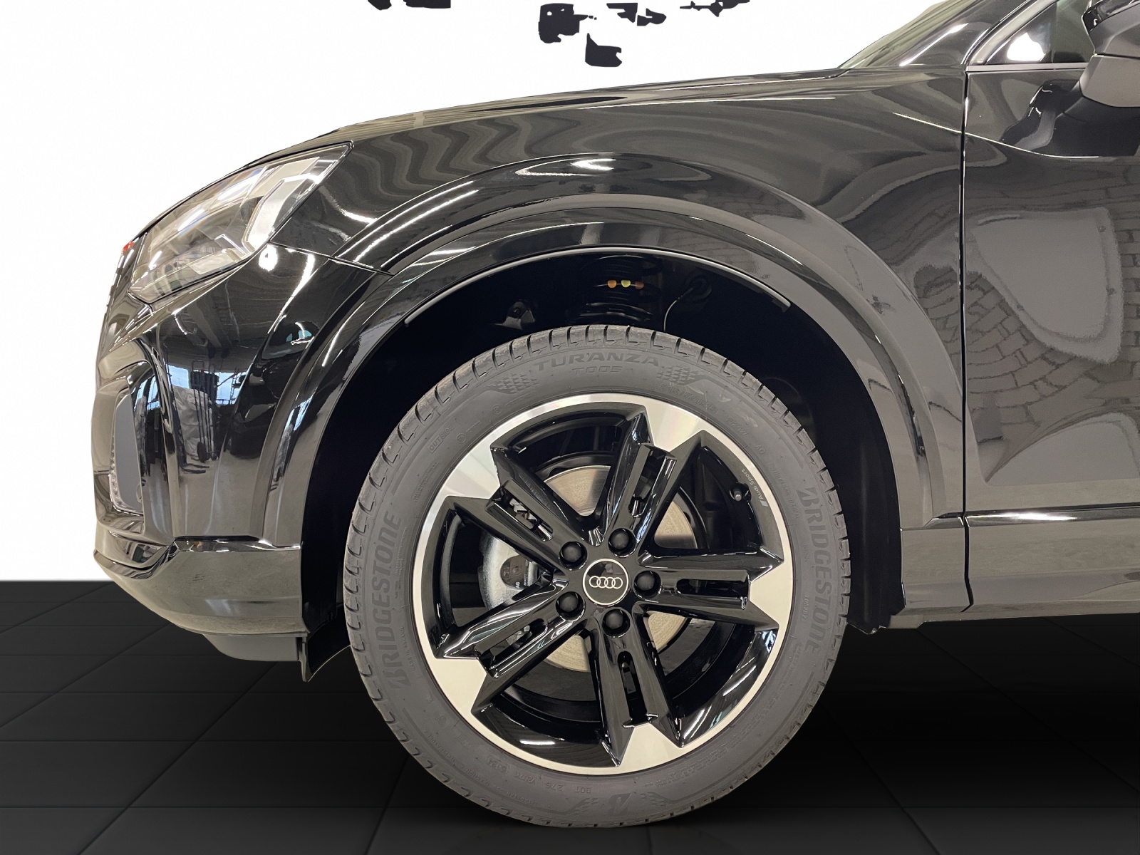 AUDI Q2 35 TFSI advanced S-tronic-image-8