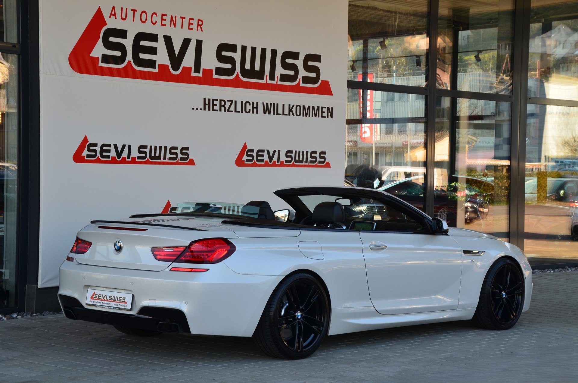 BMW 650i Cabrio xDrive M-Sportpaket*Frisch ab MFK, 1 Jahr oder 20000km Garantie inkl.*-image-3
