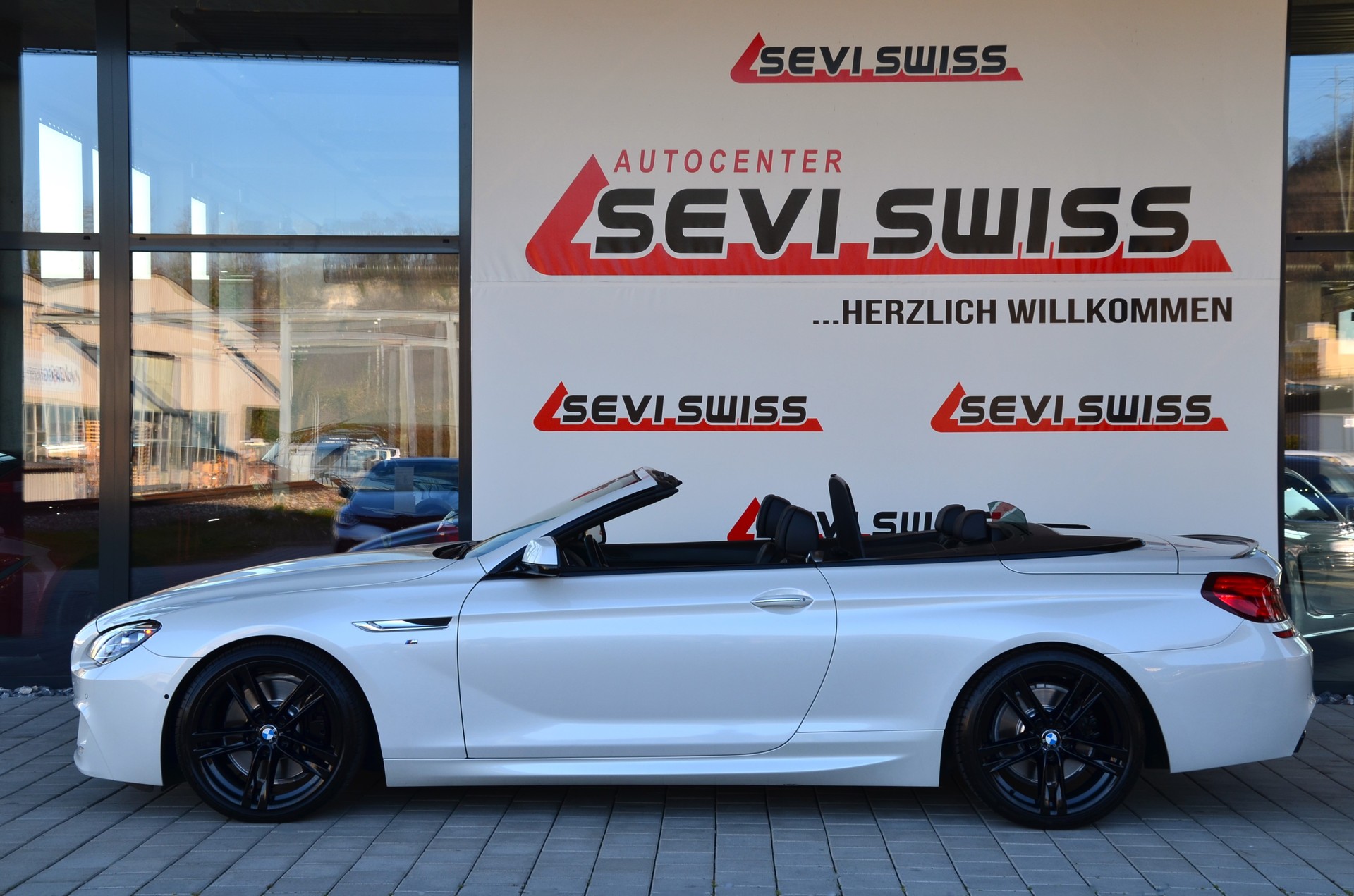 BMW 650i Cabrio xDrive M-Sportpaket*Frisch ab MFK, 1 Jahr oder 20000km Garantie inkl.*-image-7