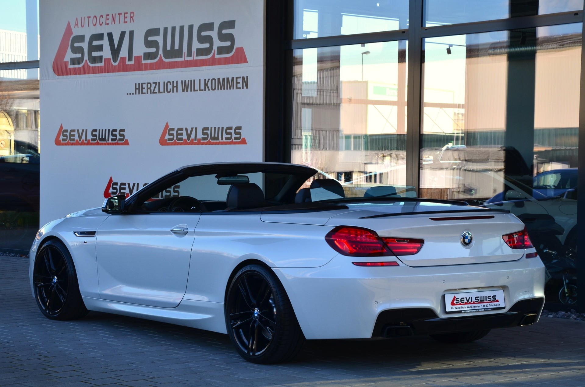BMW 650i Cabrio xDrive M-Sportpaket*Frisch ab MFK, 1 Jahr oder 20000km Garantie inkl.*-image-6
