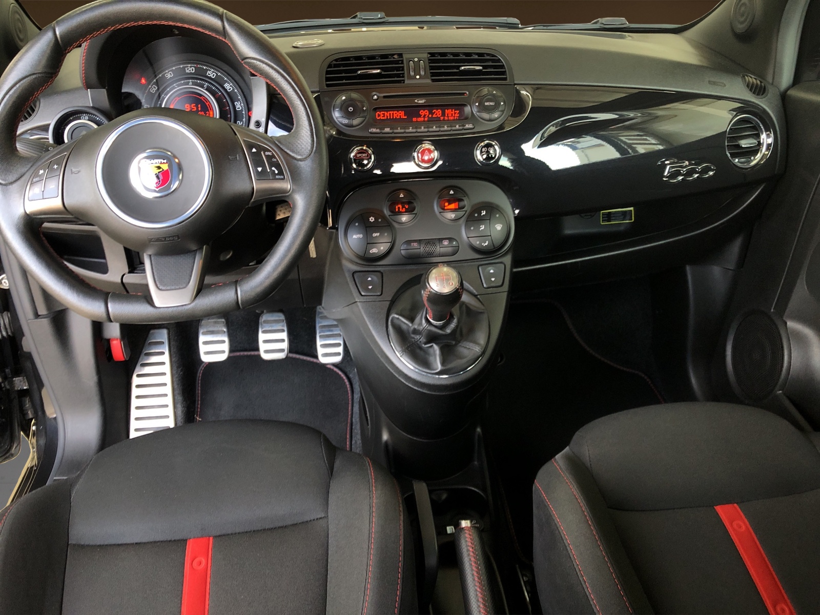 FIAT 500 Abarth 1.4 T-Jet 135-image-7