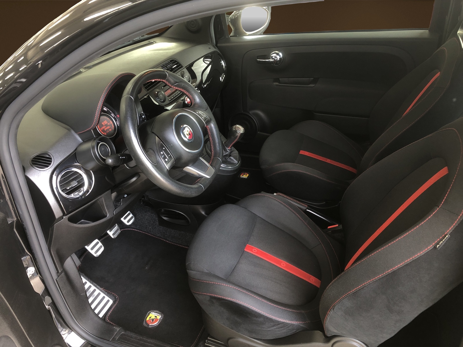 FIAT 500 Abarth 1.4 T-Jet 135-image-5