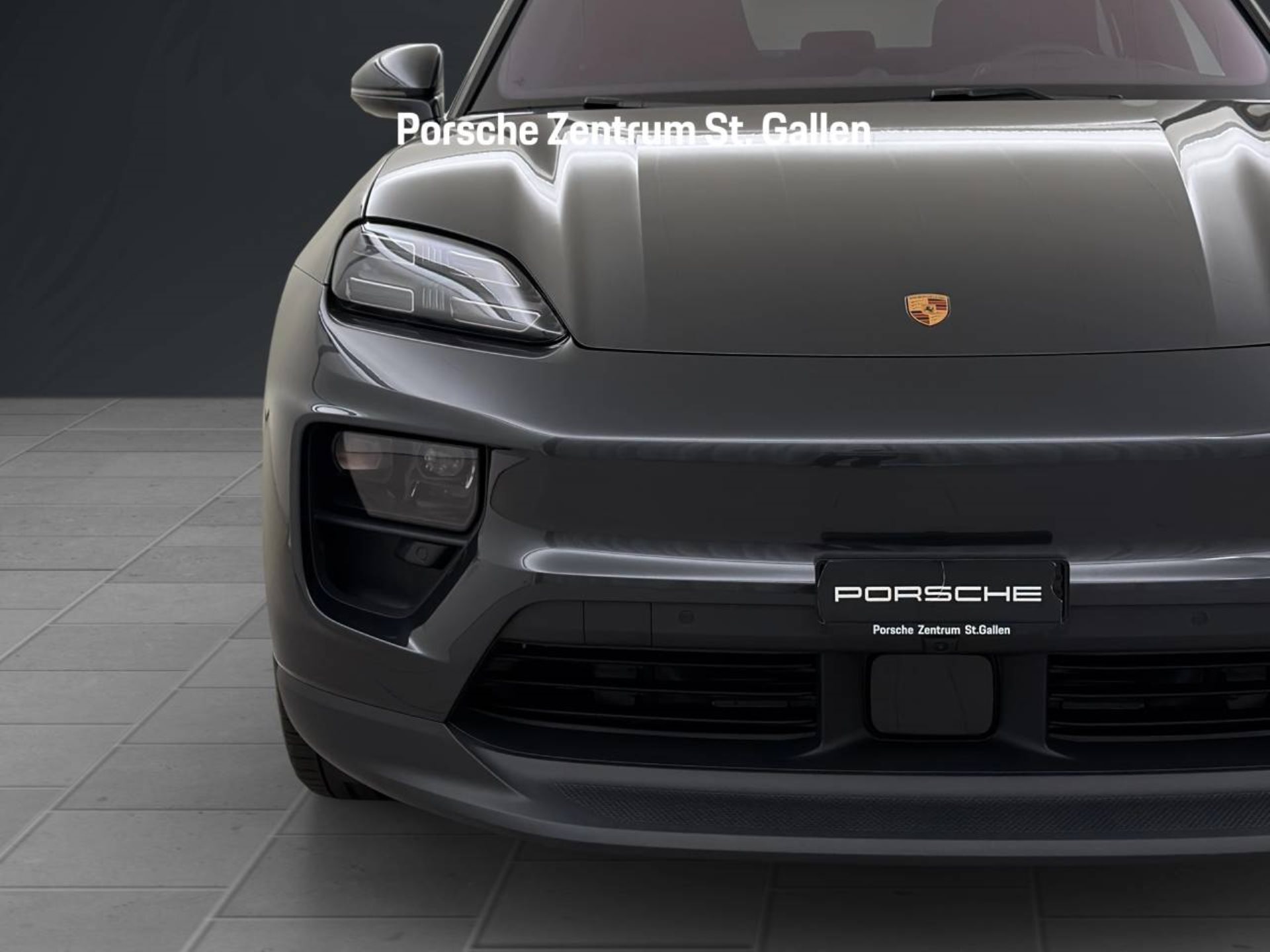 PORSCHE Macan 4-image-9