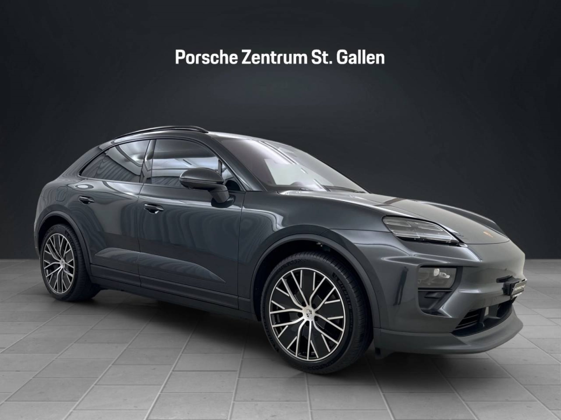 PORSCHE Macan 4-image-5