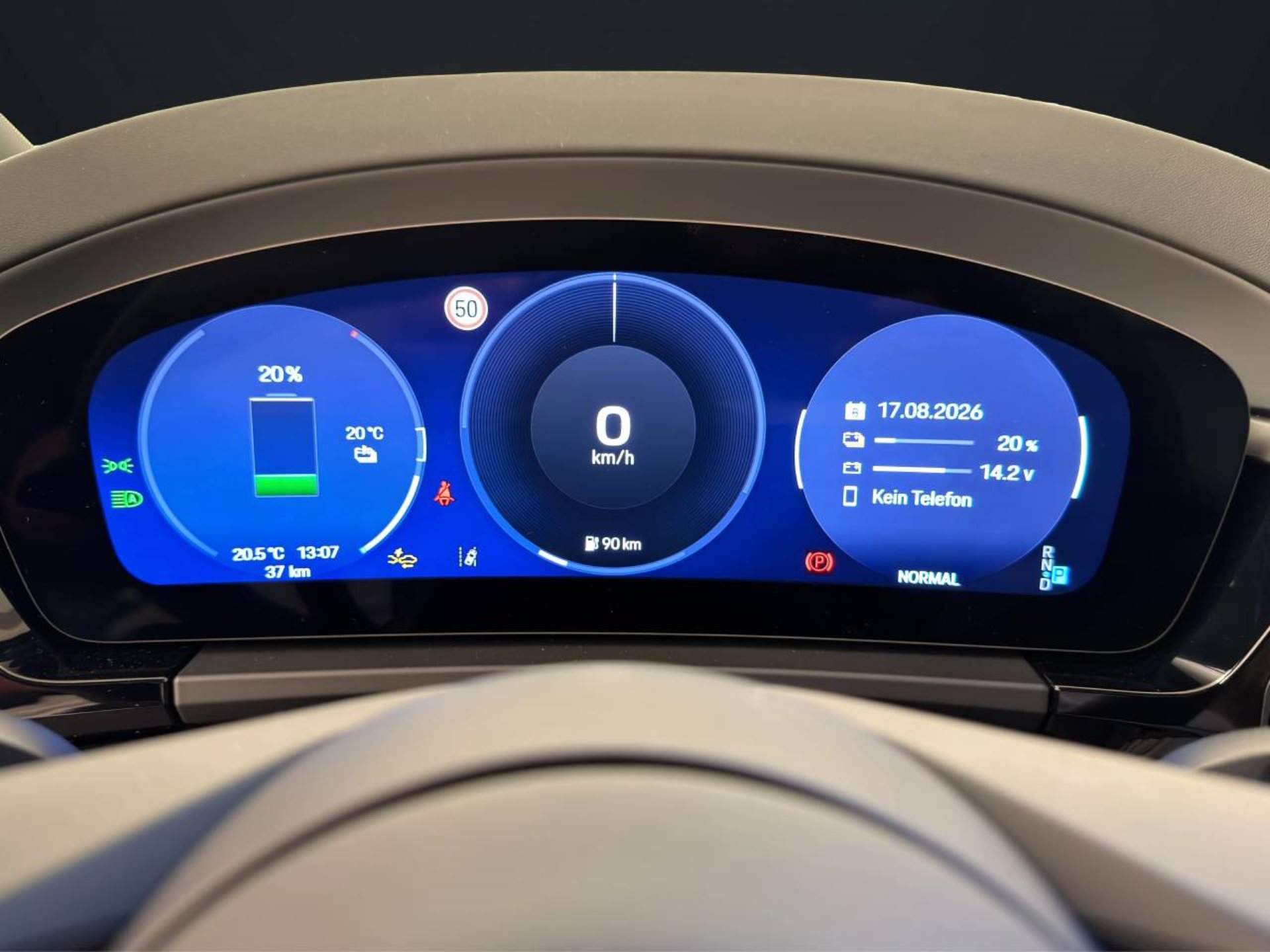 PORSCHE Macan 4-image-15