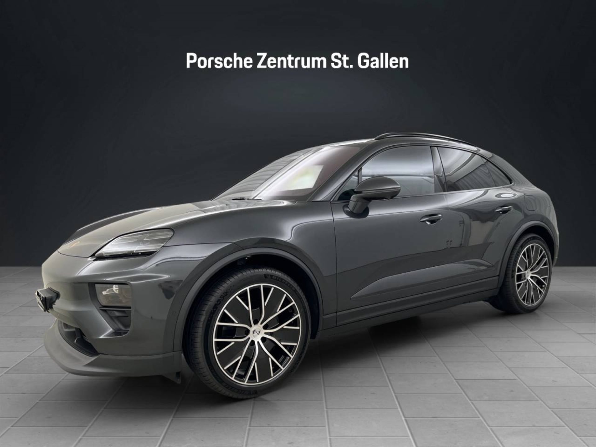 PORSCHE Macan 4-image-0