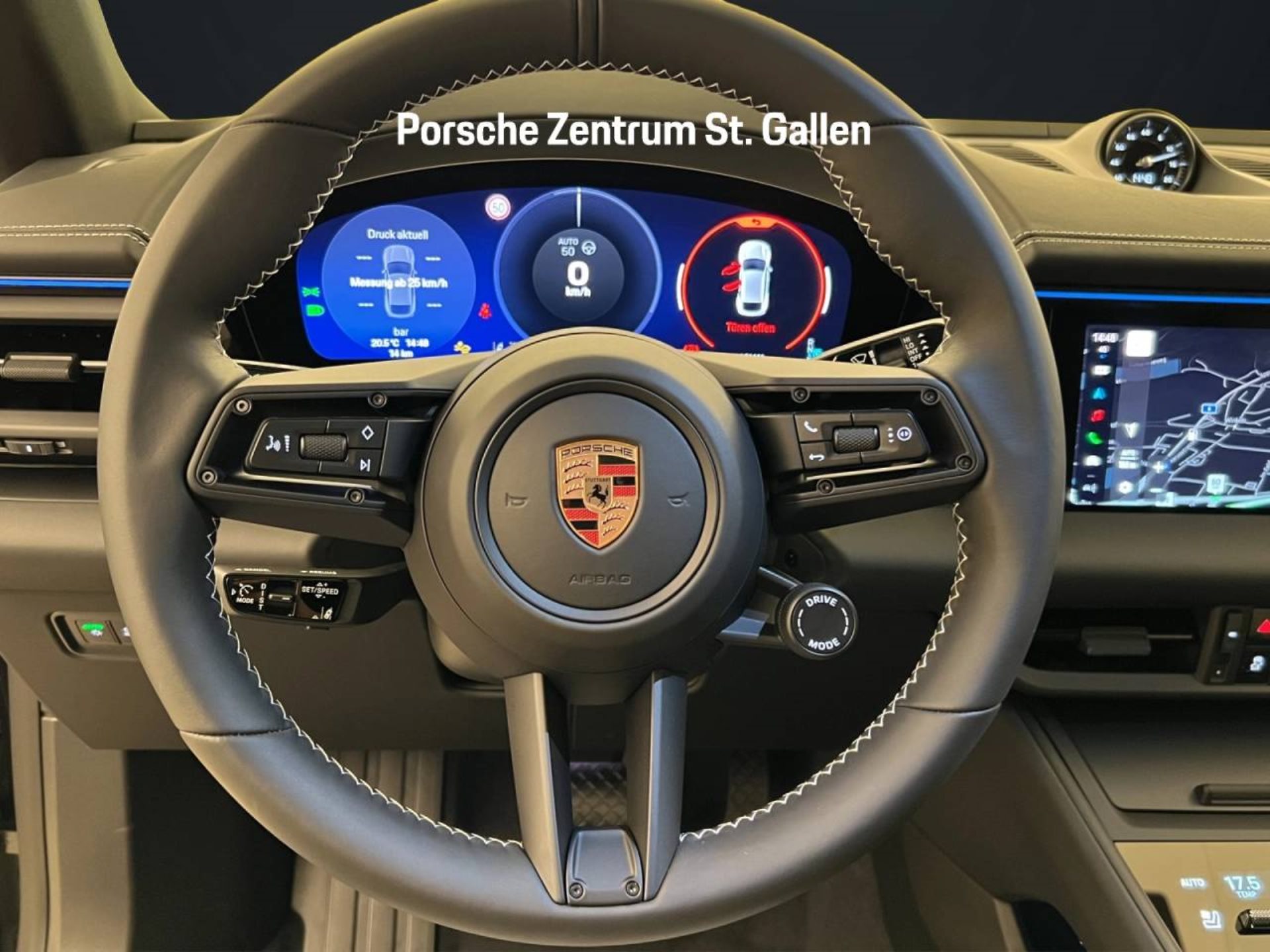 PORSCHE Macan 4-image-3