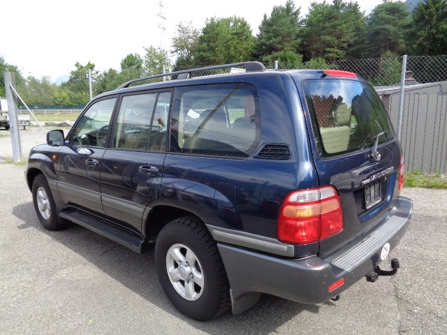 TOYOTA Land Cruiser 500 4.7 S.Saloon-image-3