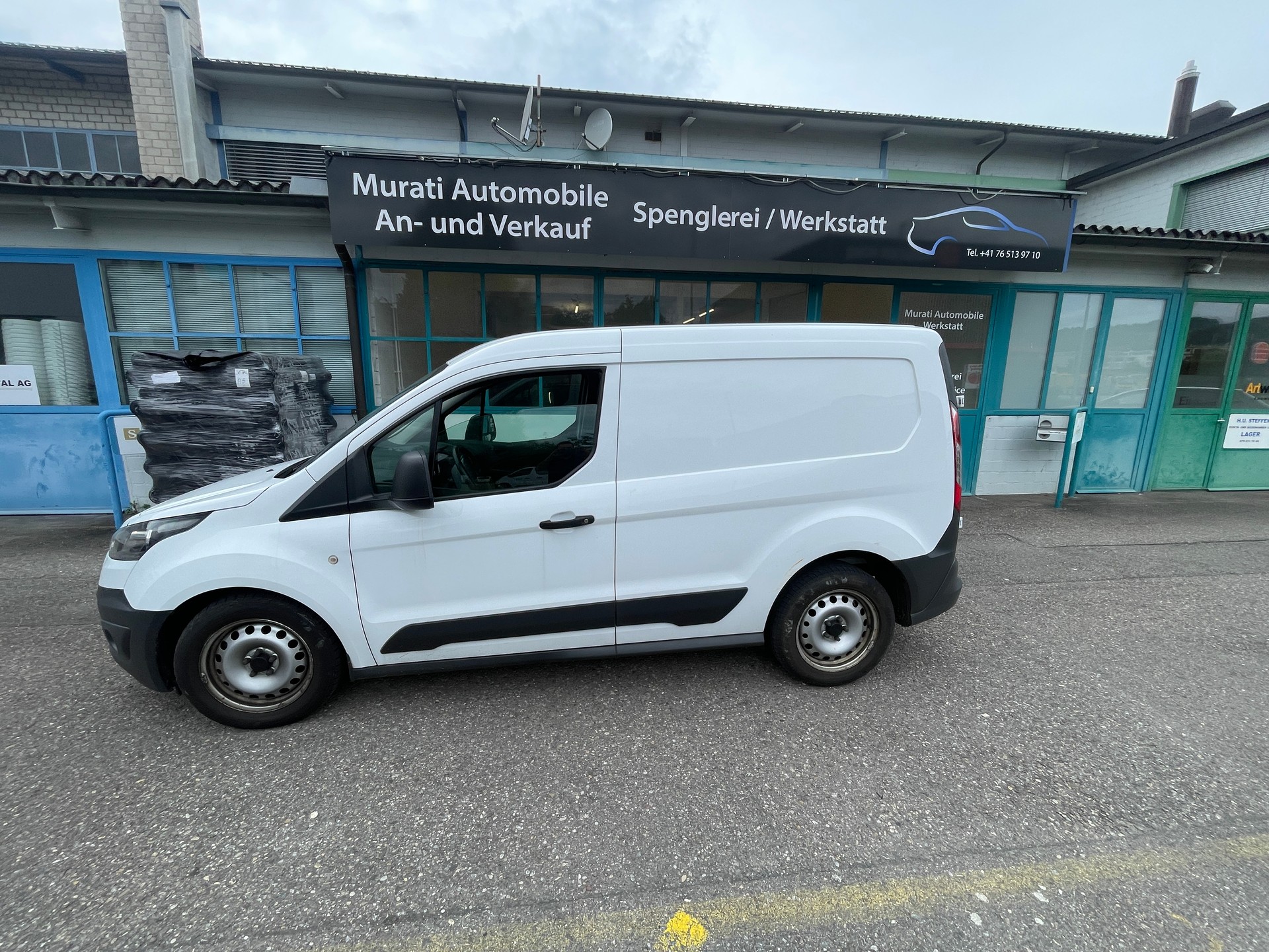 FORD TRANSIT CONNECT-image-2