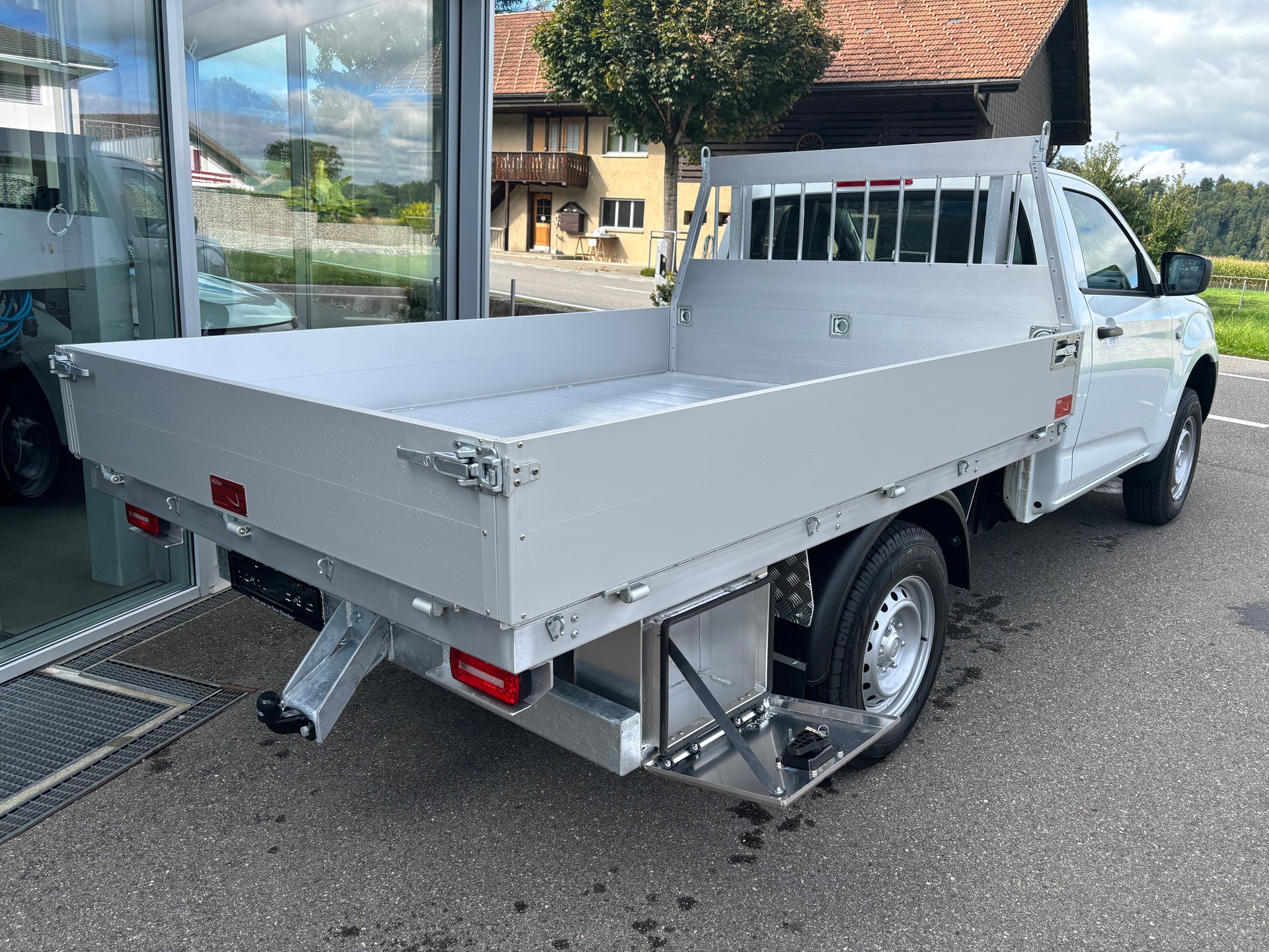 ISUZU D-MAX 1.9 Single mit Alu-Brücke N60B 4x4 AT-image-3