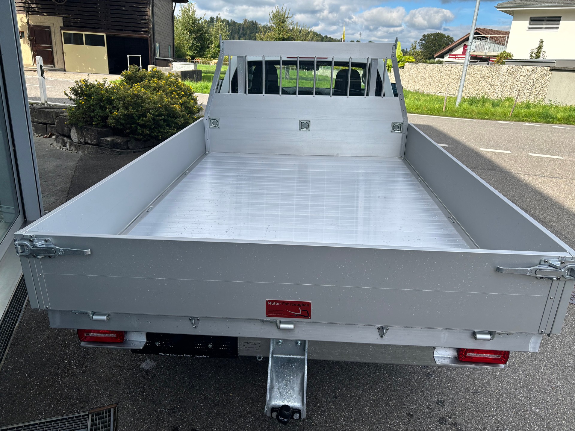 ISUZU D-MAX 1.9 Single mit Alu-Brücke N60B 4x4 AT-image-4