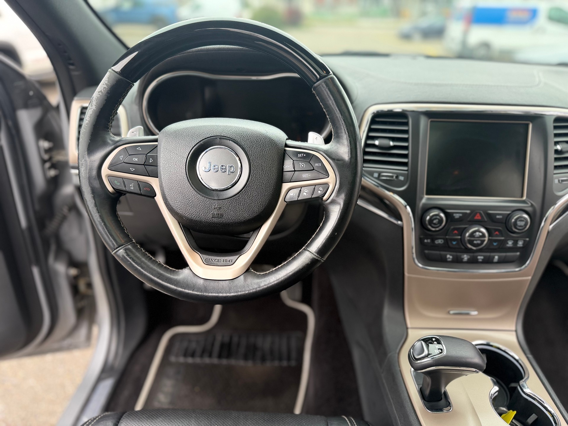 JEEP Grand Cherokee 3.0 CRD Overland Automatic-image-2