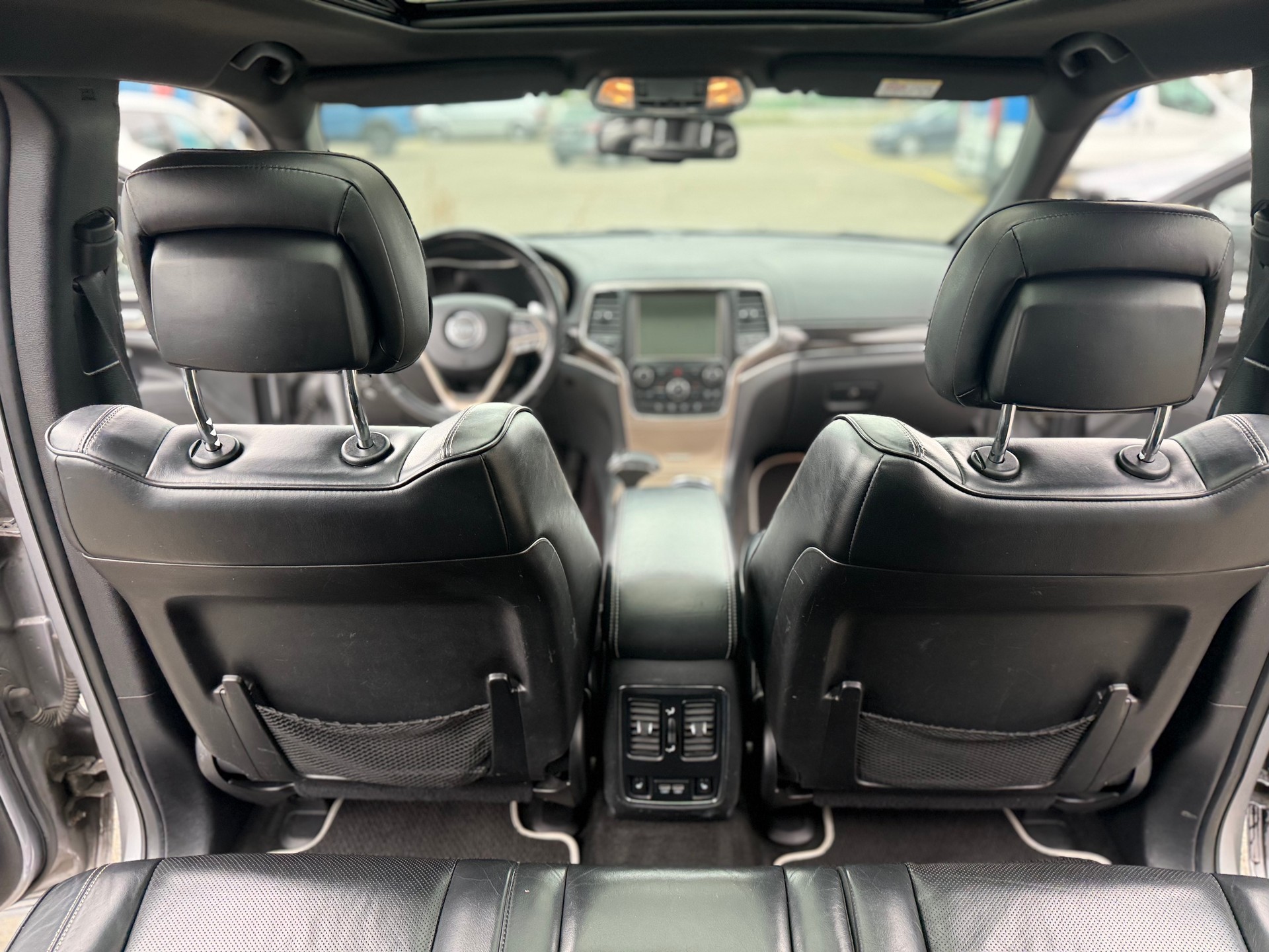 JEEP Grand Cherokee 3.0 CRD Overland Automatic-image-4