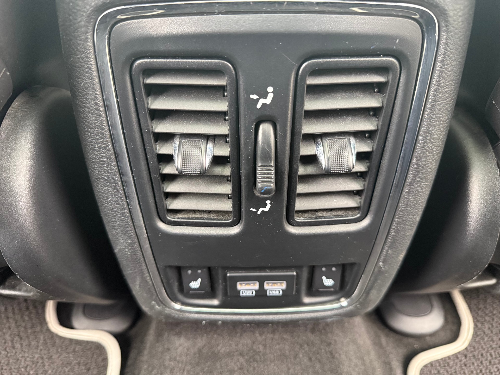 JEEP Grand Cherokee 3.0 CRD Overland Automatic-image-11