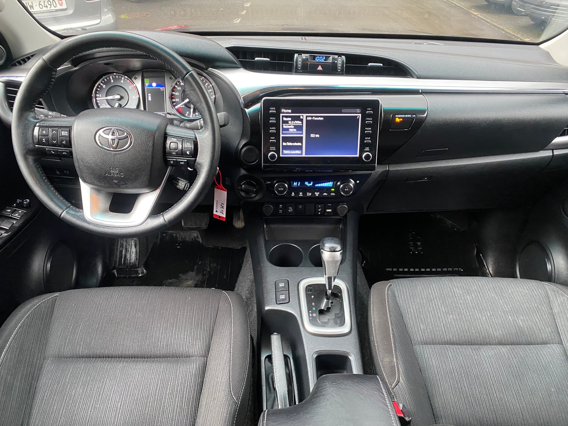 TOYOTA Hilux 2.8D-4D Style Double Cab 4x4 A-image-4