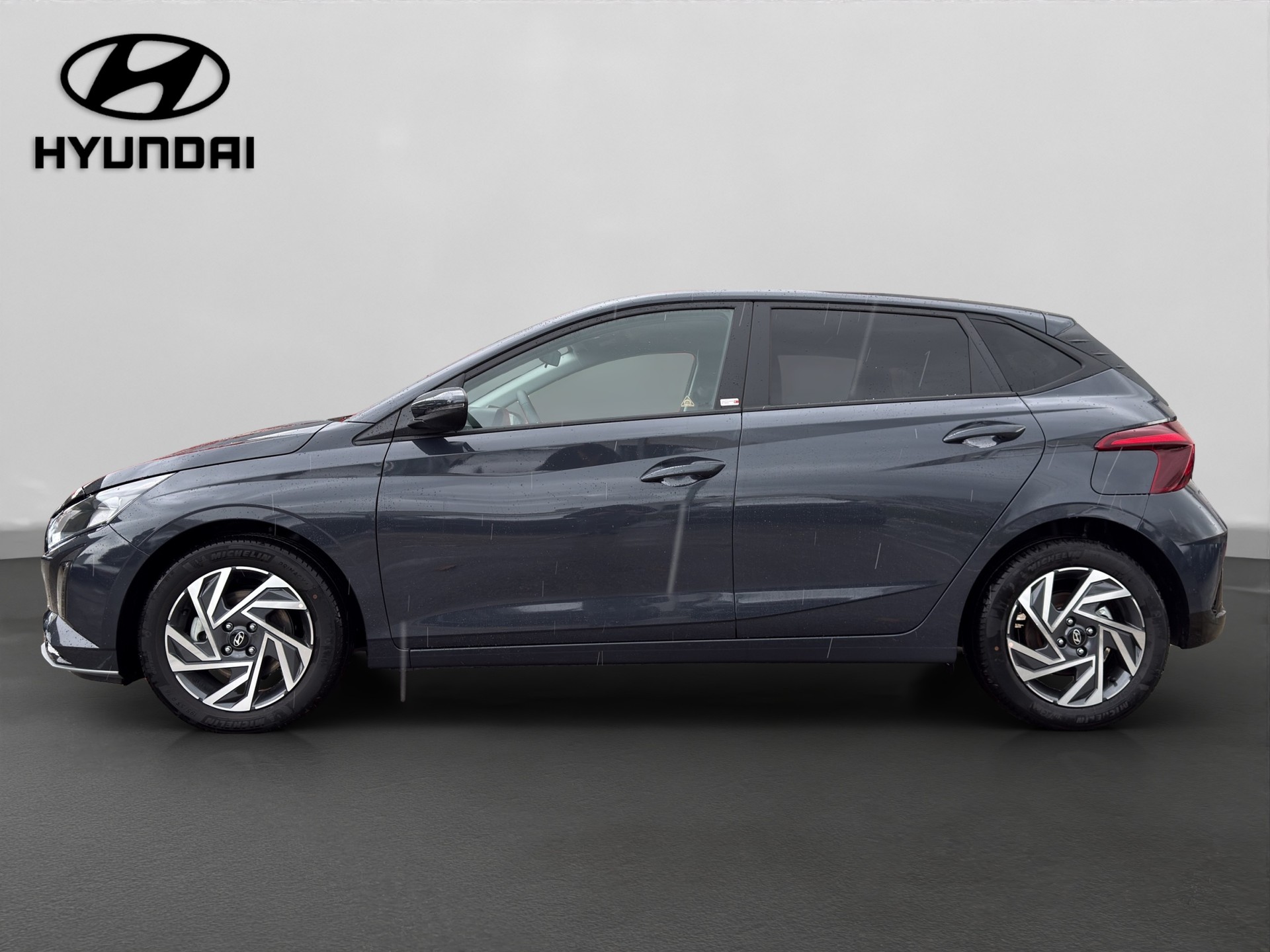 HYUNDAI i20 1.0 T-GDi Amplia DCT-image-2