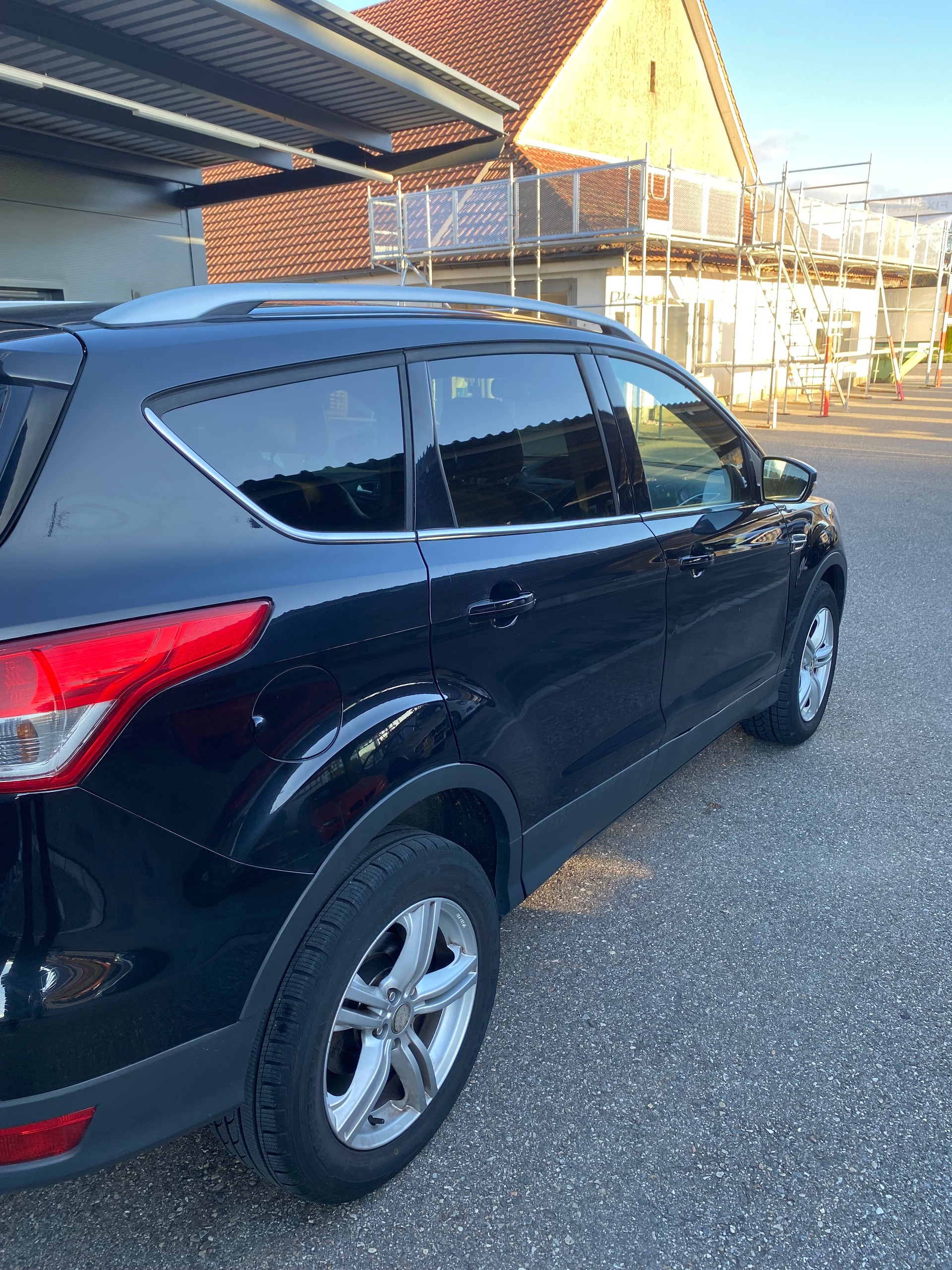 FORD Kuga 2.0 TDCi Titanium 4WD PowerShift-image-4