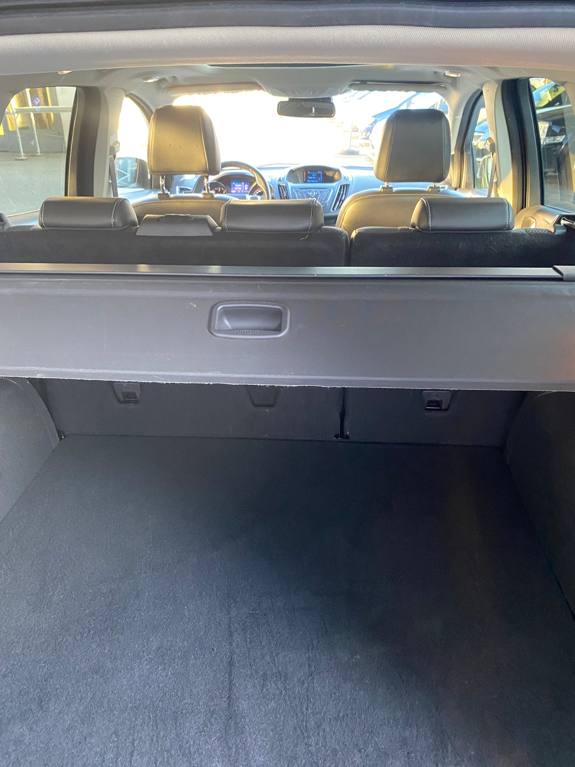 FORD Kuga 2.0 TDCi Titanium 4WD PowerShift-image-12