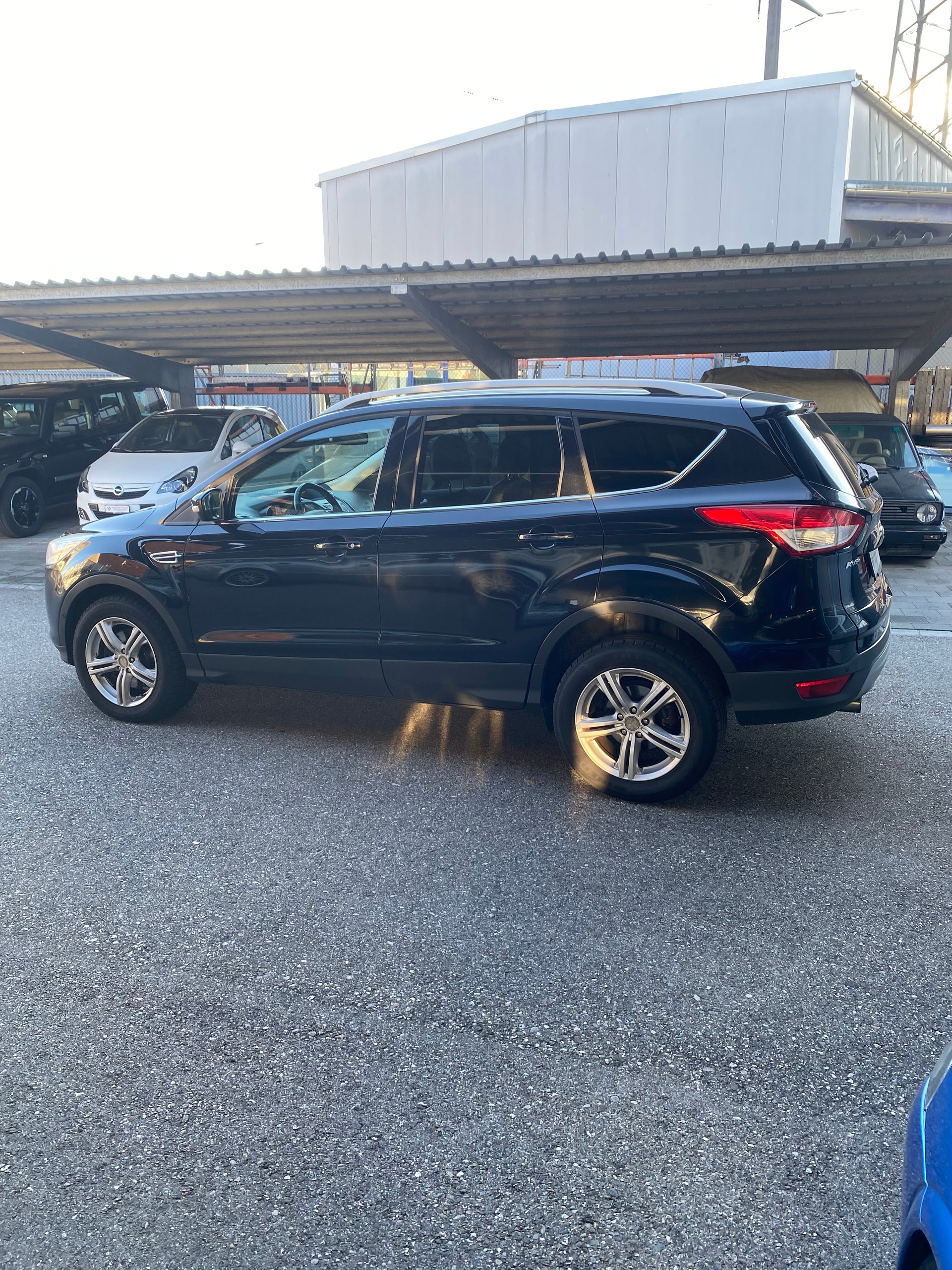 FORD Kuga 2.0 TDCi Titanium 4WD PowerShift-image-2