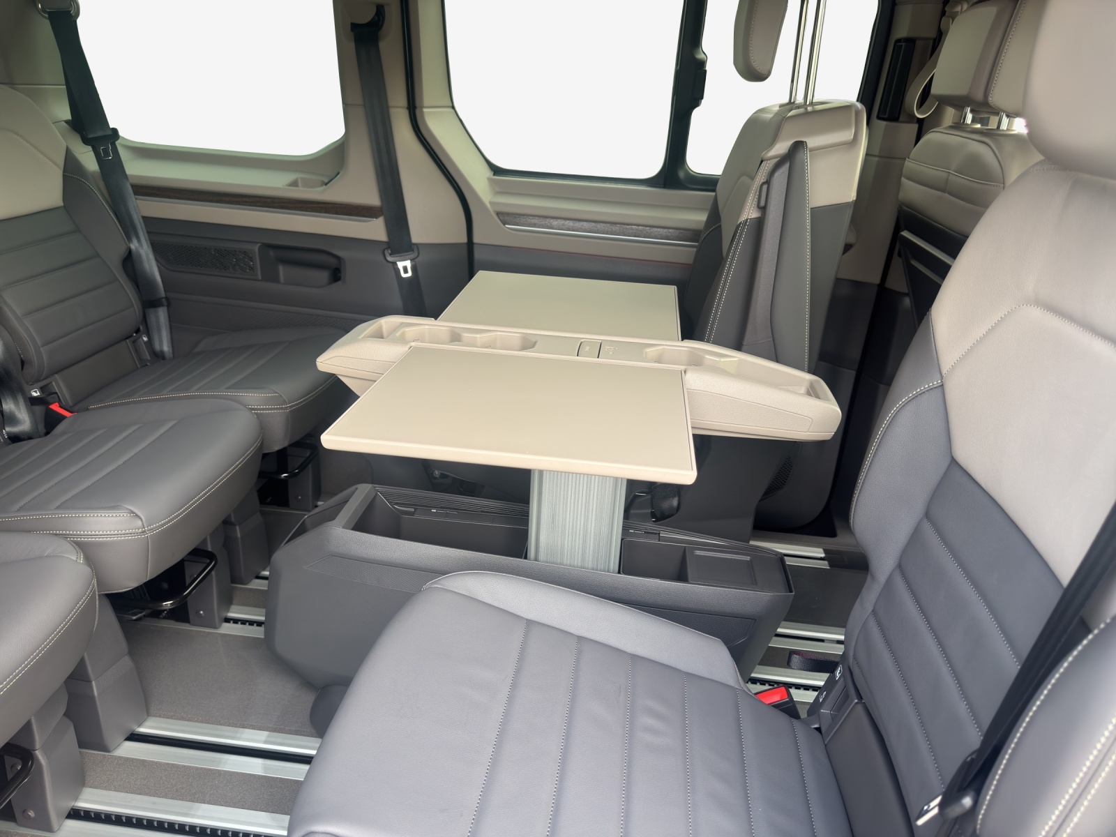 VW Multivan 1.5 eHybrid Style Liberty 4Motion DSG-image-15