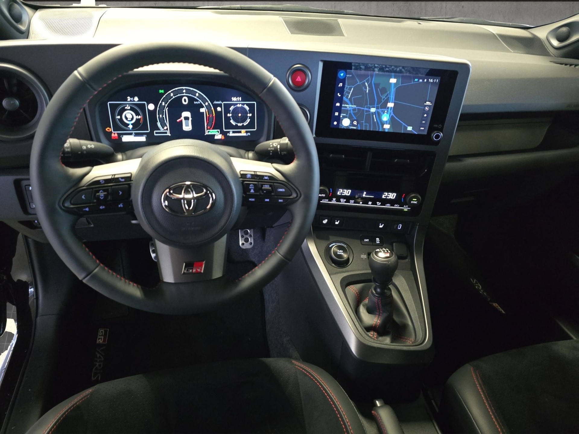 TOYOTA GR Yaris 1.6 Turbo Sport 4x4-image-11