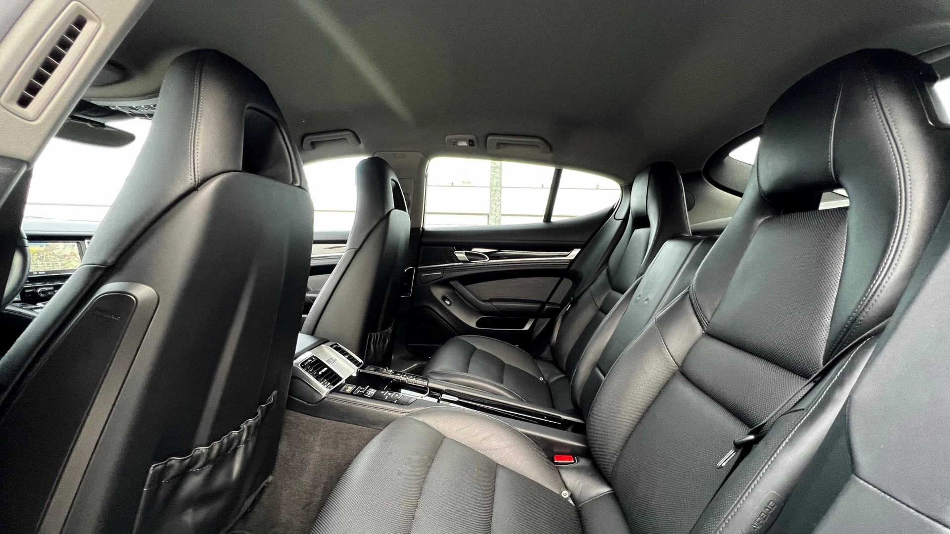 PORSCHE PANAMERA S E-HYBRID l 416 PS-image-29