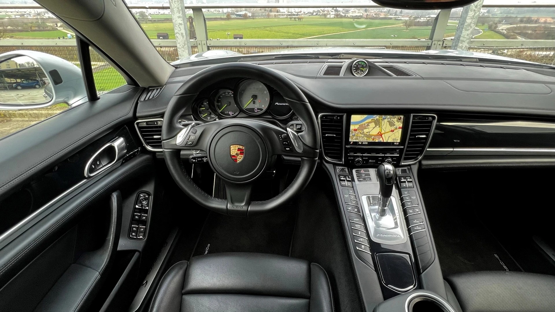 PORSCHE PANAMERA S E-HYBRID l 416 PS-image-23