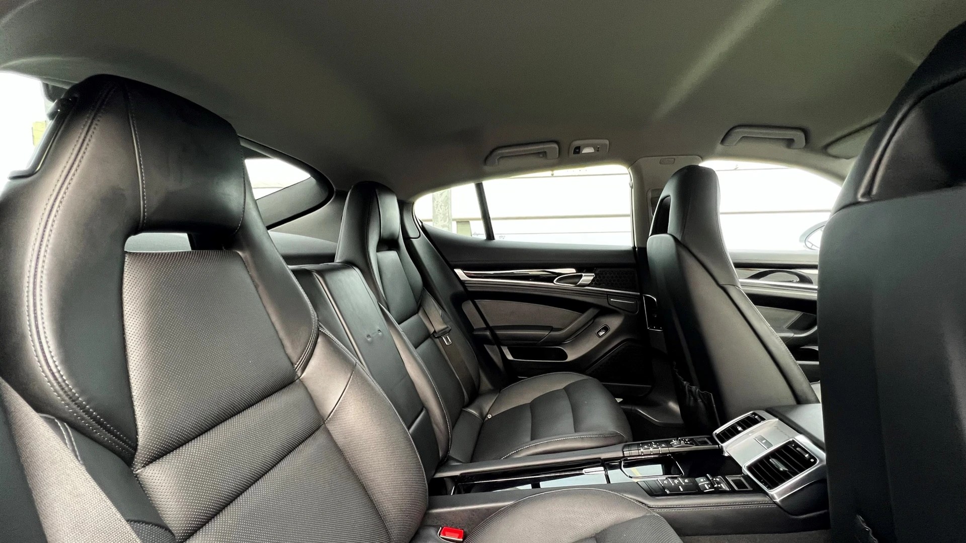 PORSCHE PANAMERA S E-HYBRID l 416 PS-image-26