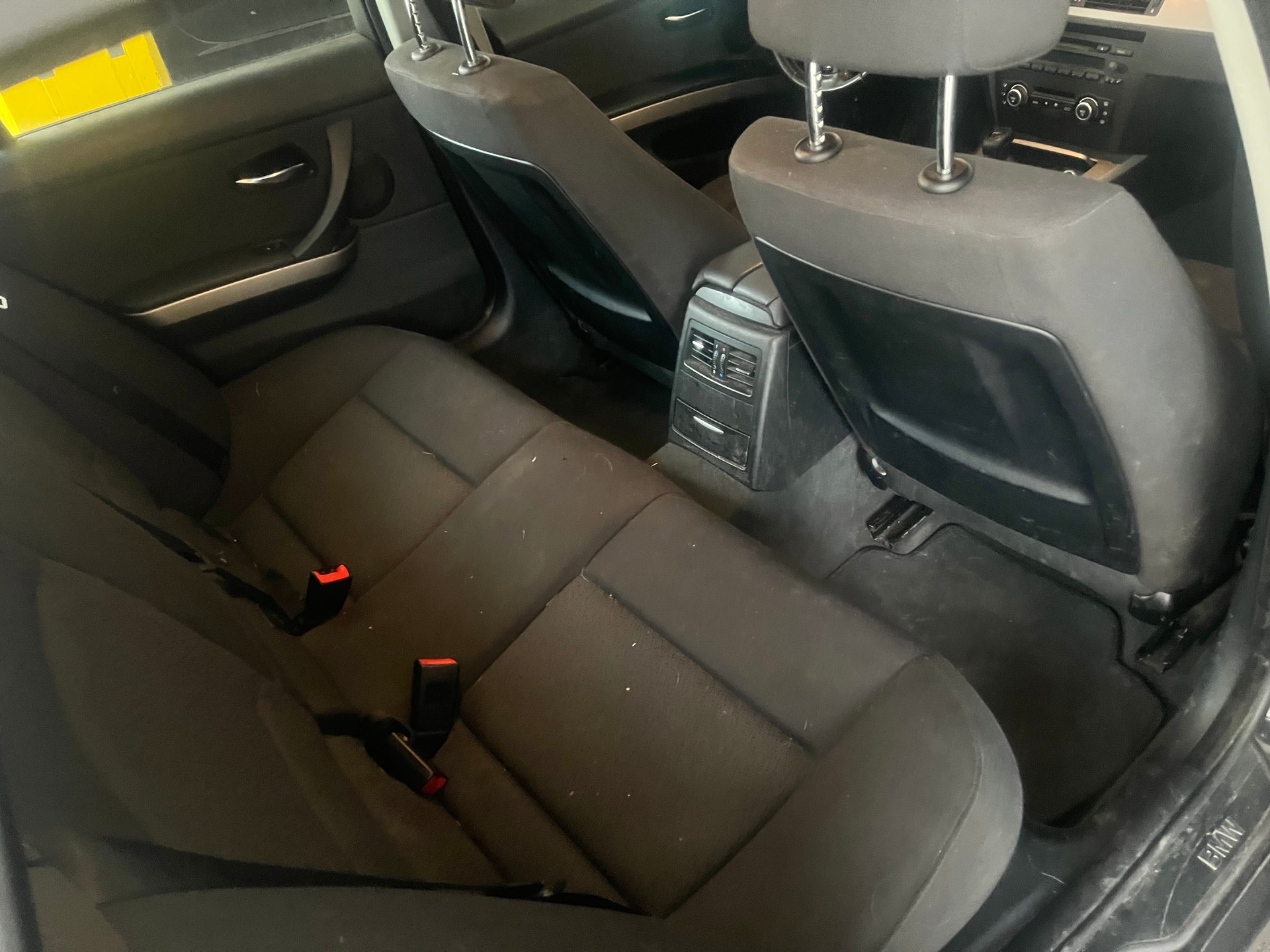 BMW 320i Touring-image-11