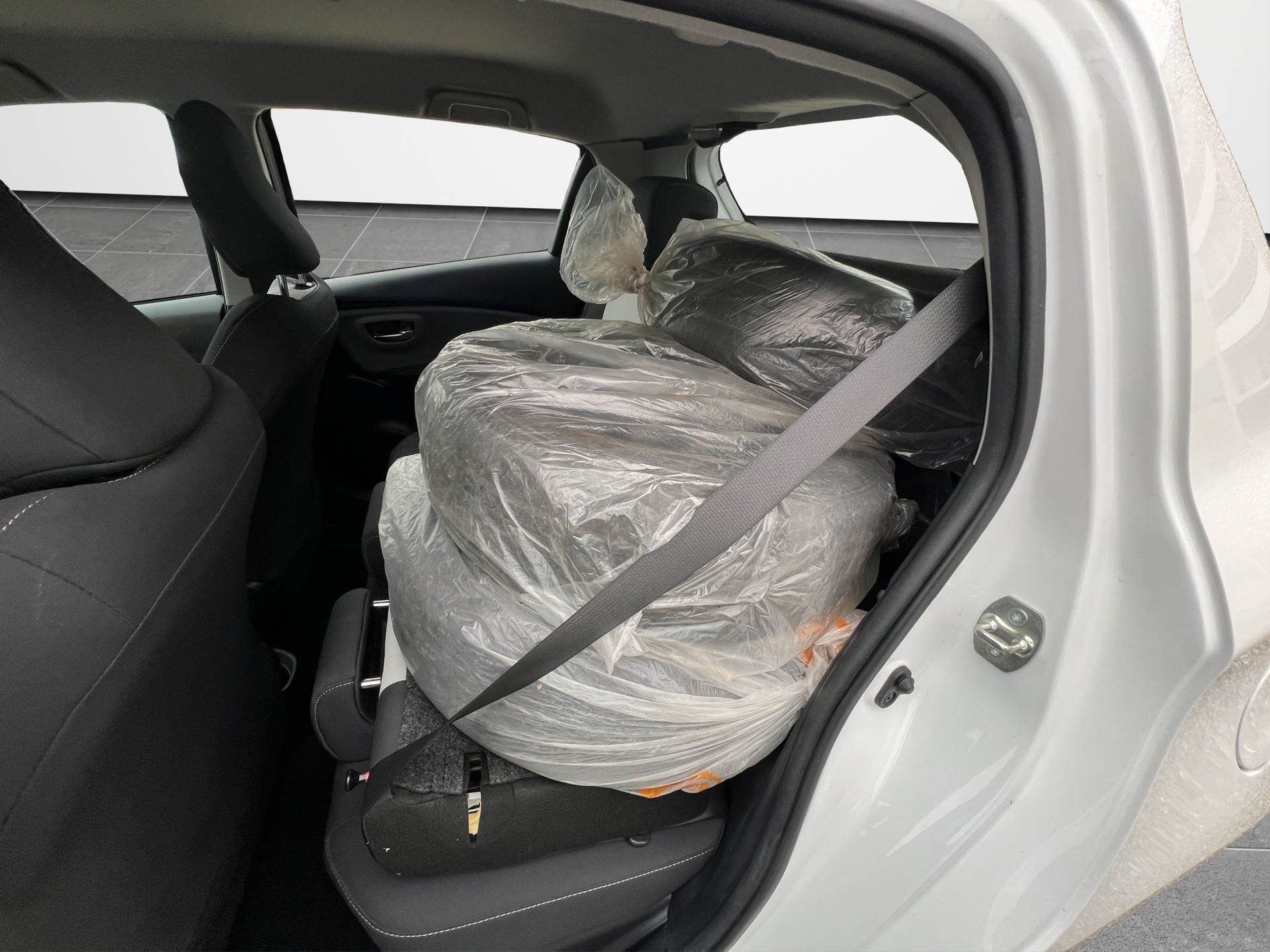TOYOTA Yaris 1.5 Hybrid Comfort-image-11