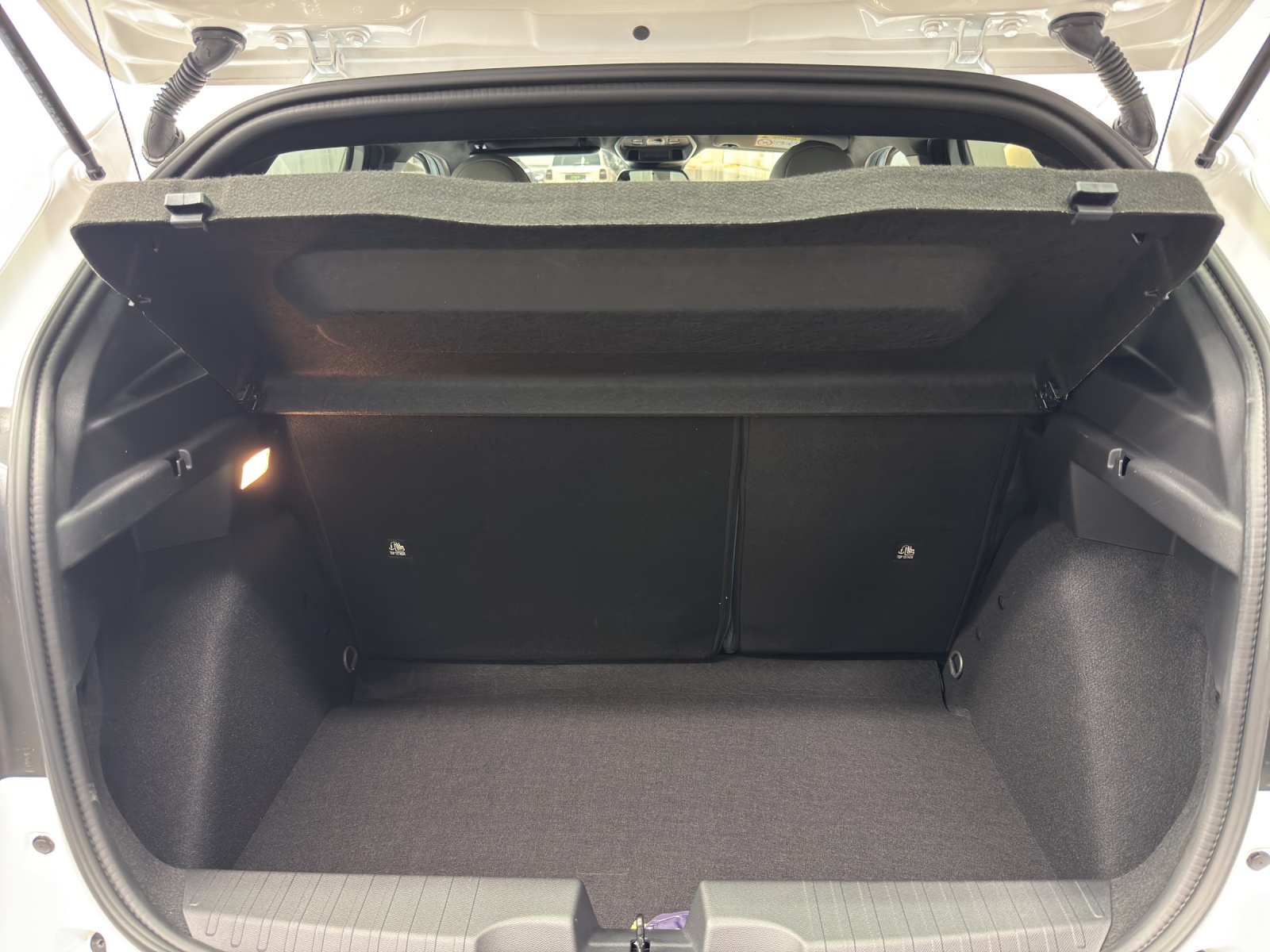 FIAT Grande Panda 1.2 Hybrid La Prima-image-10