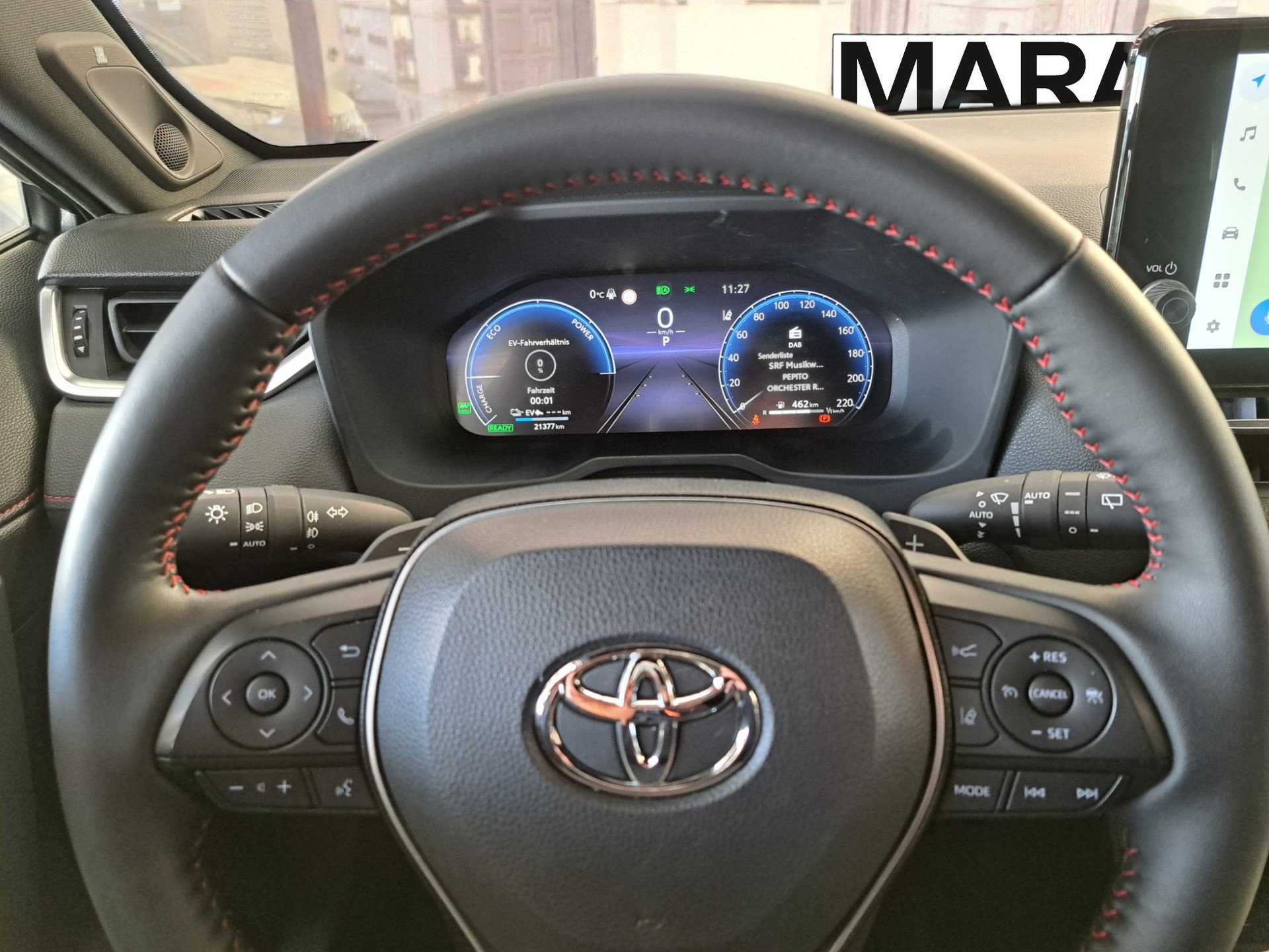 TOYOTA RAV-4 2.5 PHEV Premium e-CVT 4WD-image-11
