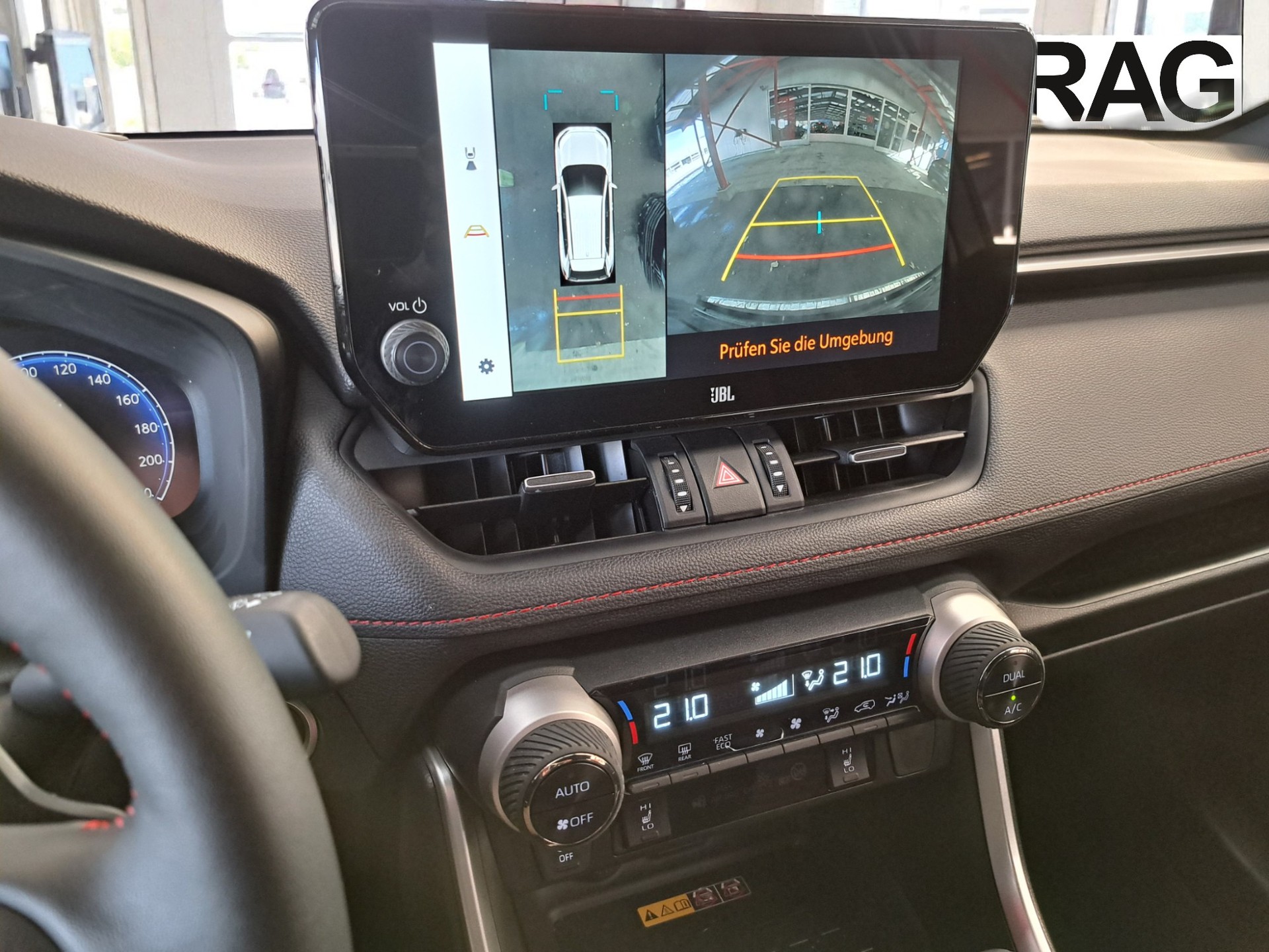 TOYOTA RAV-4 2.5 PHEV Premium e-CVT 4WD-image-12
